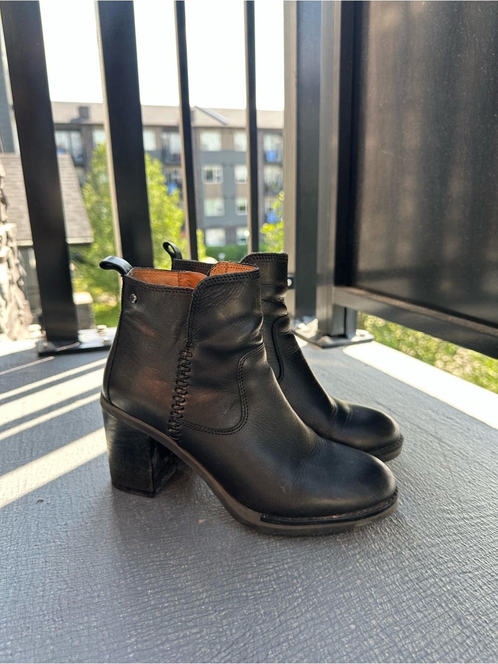 PIKOLINOS Black Leather Block Heel Ankle Boots